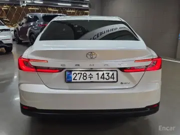 2025 Toyota Camry с пробегом 5 818 км