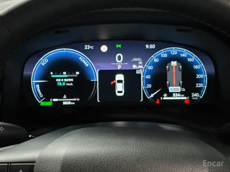 2025 Toyota Camry с пробегом 5 818 км