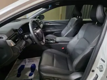 2025 Toyota Camry с пробегом 5 818 км