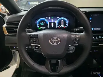 2025 Toyota Camry с пробегом 5 818 км