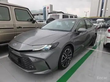 2026 Toyota Camry с пробегом 5 км