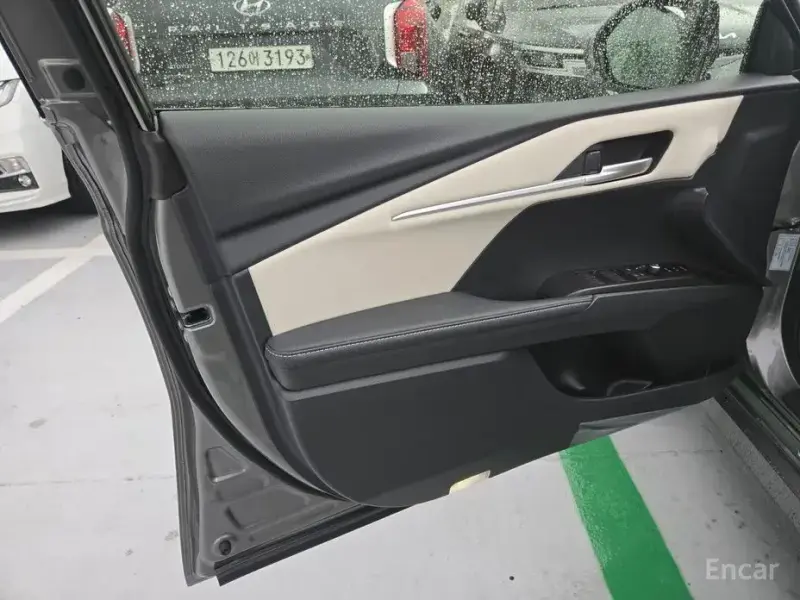 2026 Toyota Camry с пробегом 5 км