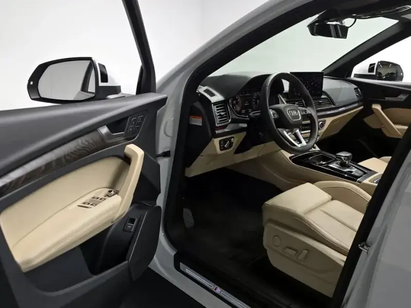 2023 Audi Q5 с пробегом 24 668 км
