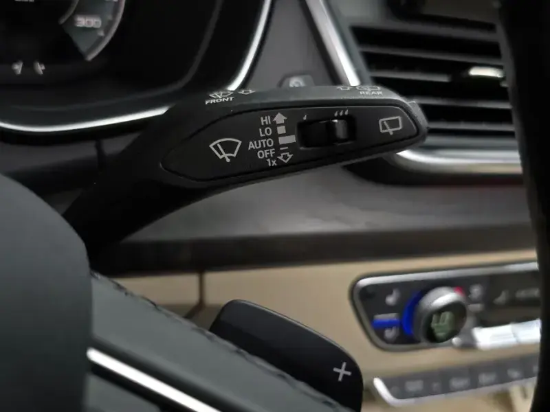 2023 Audi Q5 с пробегом 24 668 км