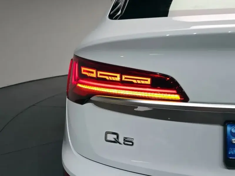 2023 Audi Q5 с пробегом 24 668 км