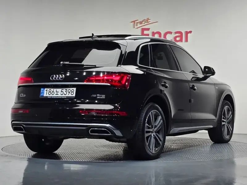 2021 Audi Q5 с пробегом 32 761 км