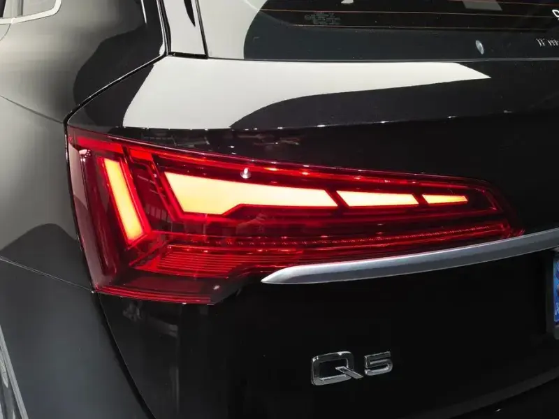 2021 Audi Q5 с пробегом 32 761 км