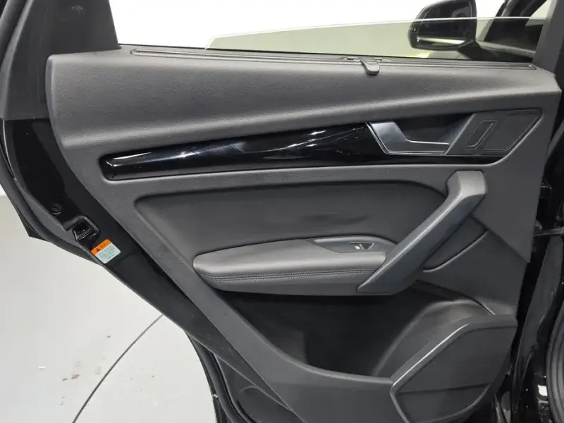 2021 Audi Q5 с пробегом 32 761 км