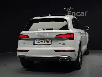 2023 Audi Q5 с пробегом 15 772 км