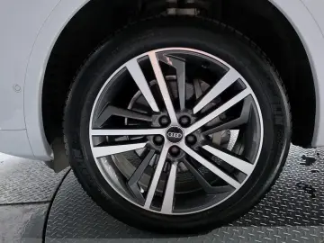 2023 Audi Q5 с пробегом 15 772 км