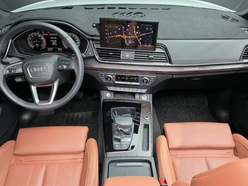 2023 Audi Q5 с пробегом 15 772 км