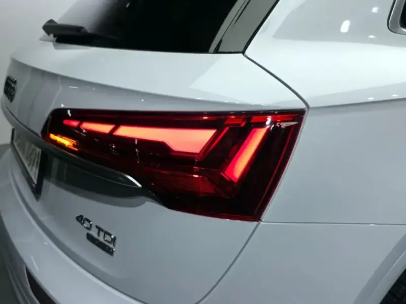 2021 Audi Q5 с пробегом 74 191 км