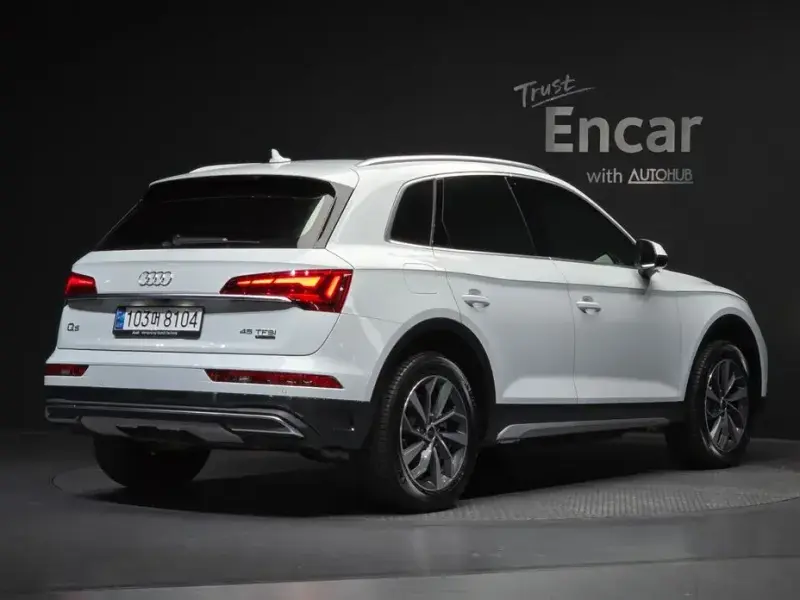 2023 Audi Q5 с пробегом 13 555 км
