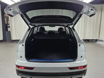 2023 Audi Q5 с пробегом 13 555 км