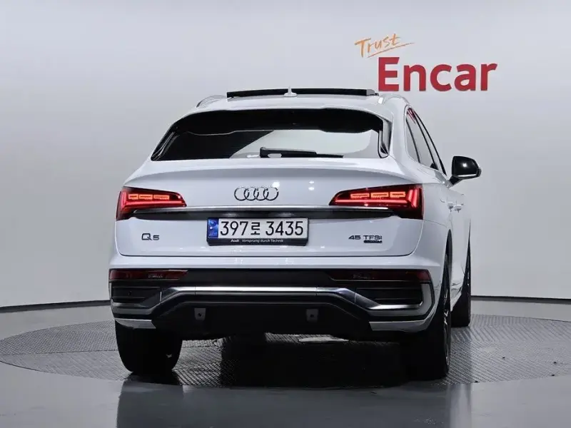 2023 Audi Q5 с пробегом 58 311 км