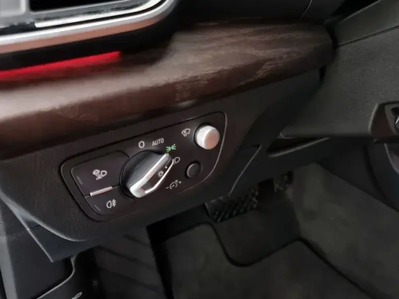2023 Audi Q5 с пробегом 58 311 км