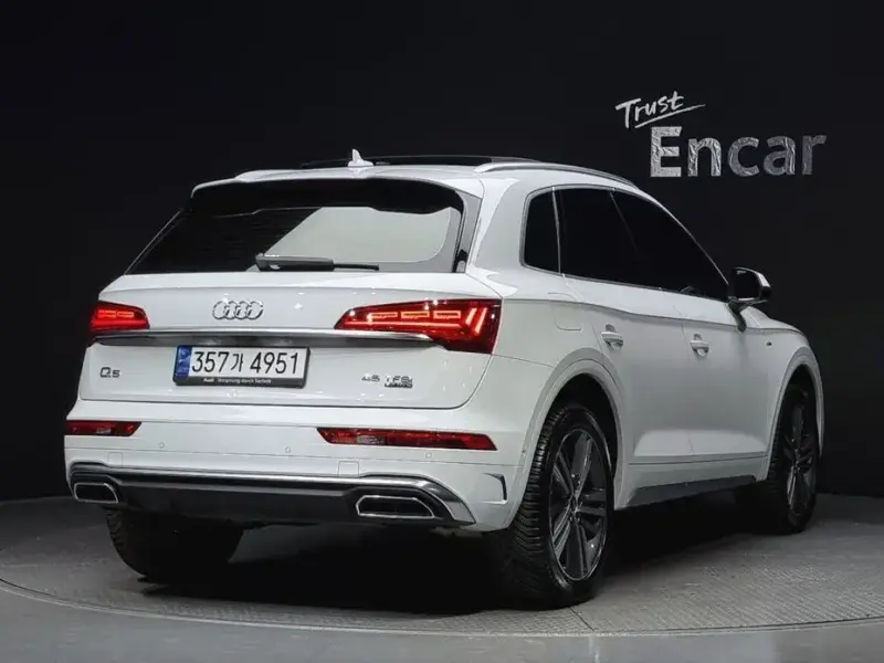 2023 Audi Q5 с пробегом 49 635 км