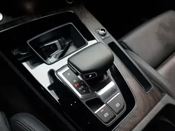2023 Audi Q5 с пробегом 49 635 км