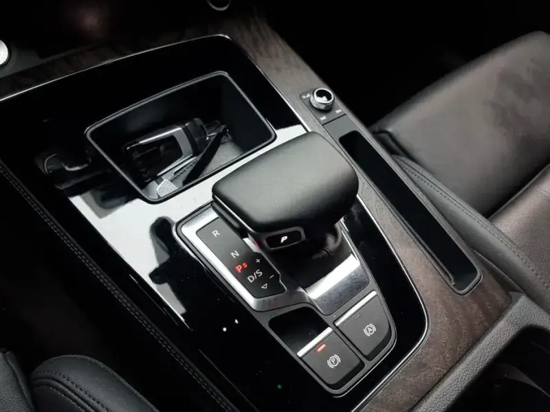 2023 Audi Q5 с пробегом 49 635 км