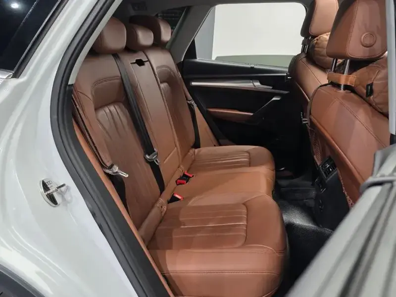 2023 Audi Q5 с пробегом 27 740 км