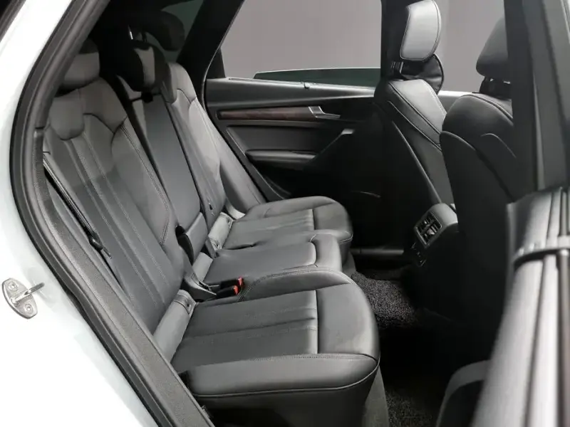 2023 Audi Q5 с пробегом 49 635 км
