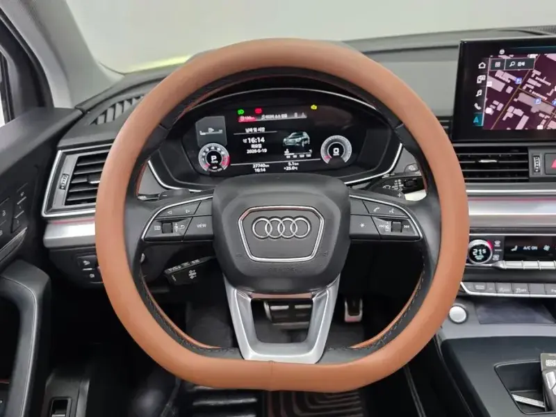 2023 Audi Q5 с пробегом 27 740 км
