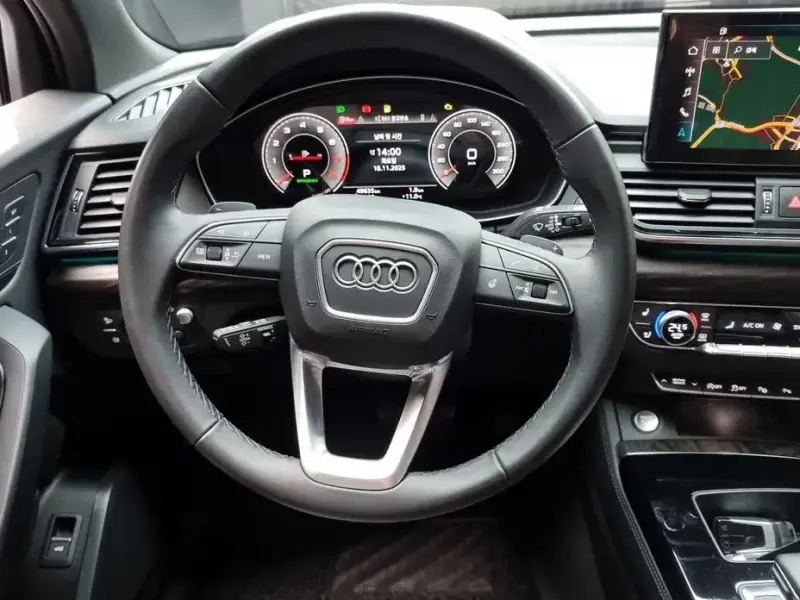 2023 Audi Q5 с пробегом 49 635 км