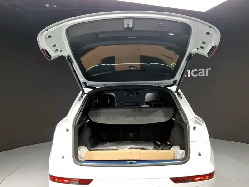 2023 Audi Q5 с пробегом 49 635 км