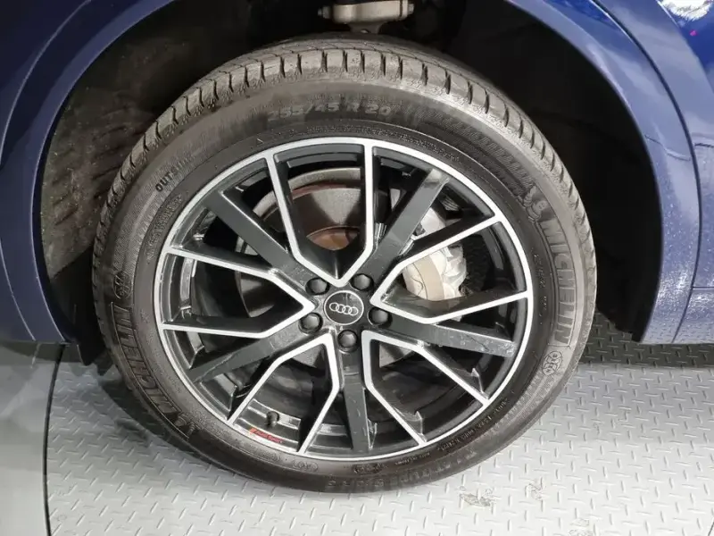 2022 Audi Q5 с пробегом 23 718 км