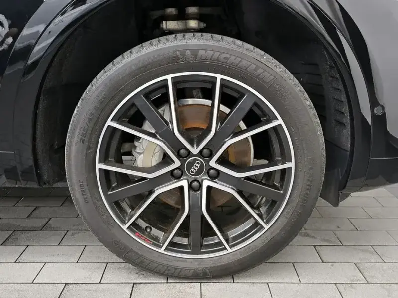 2023 Audi Q5 с пробегом 45 199 км