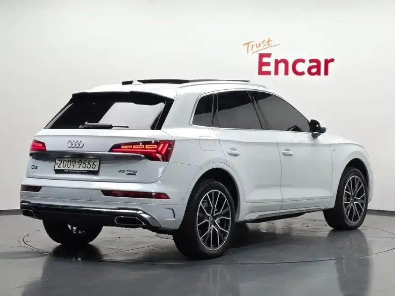2024 Audi Q5 с пробегом 8 320 км