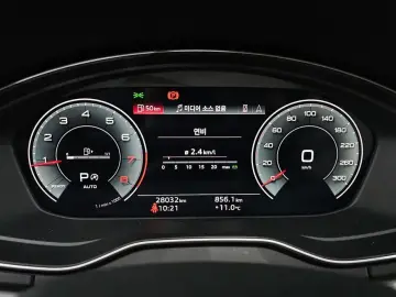 2023 Audi Q5 с пробегом 28 032 км