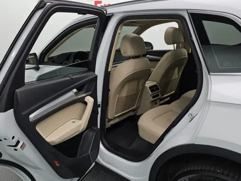 2023 Audi Q5 с пробегом 28 032 км