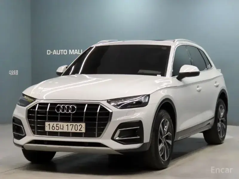 2023 Audi Q5 с пробегом 43 989 км