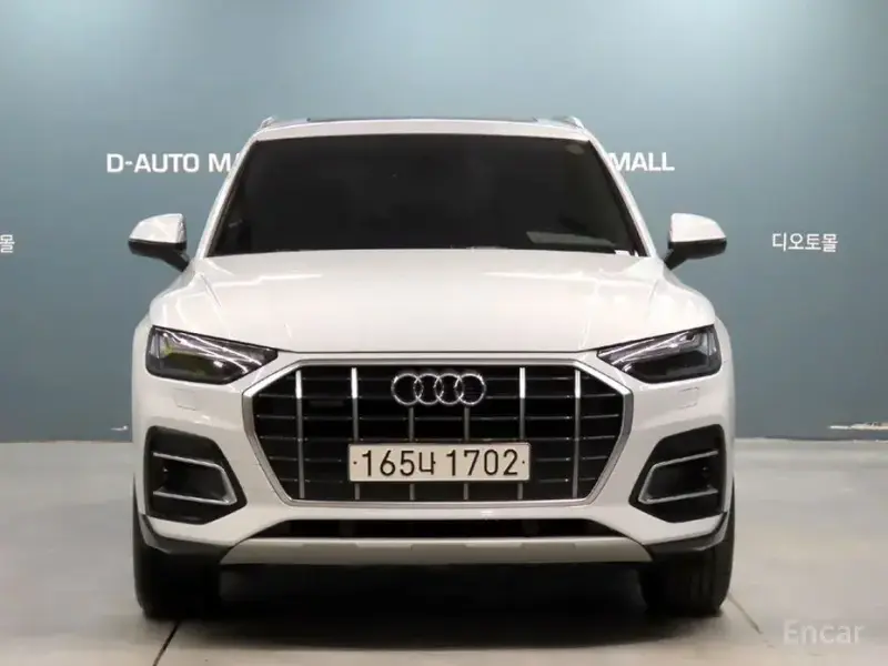 2023 Audi Q5 с пробегом 43 989 км