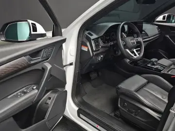 2023 Audi Q5 с пробегом 24 065 км