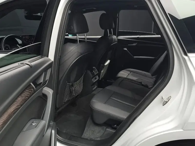 2023 Audi Q5 с пробегом 24 065 км