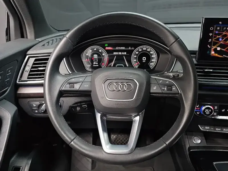 2023 Audi Q5 с пробегом 24 065 км