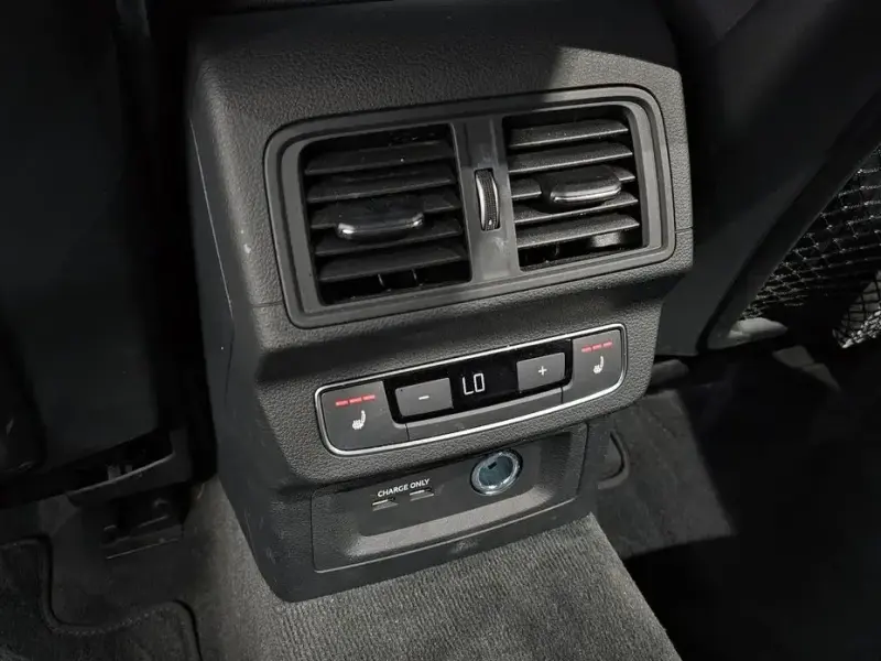 2023 Audi Q5 с пробегом 24 065 км