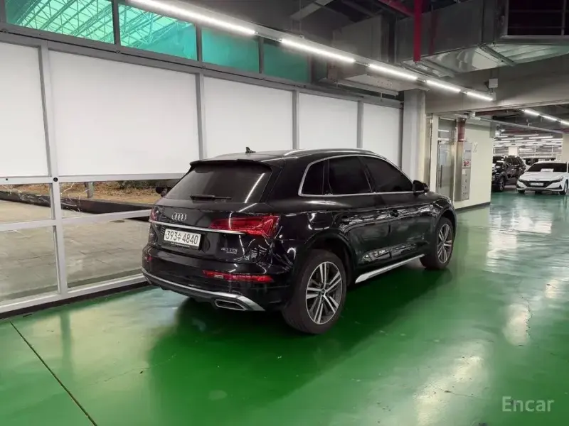 2023 Audi Q5 с пробегом 53 931 км