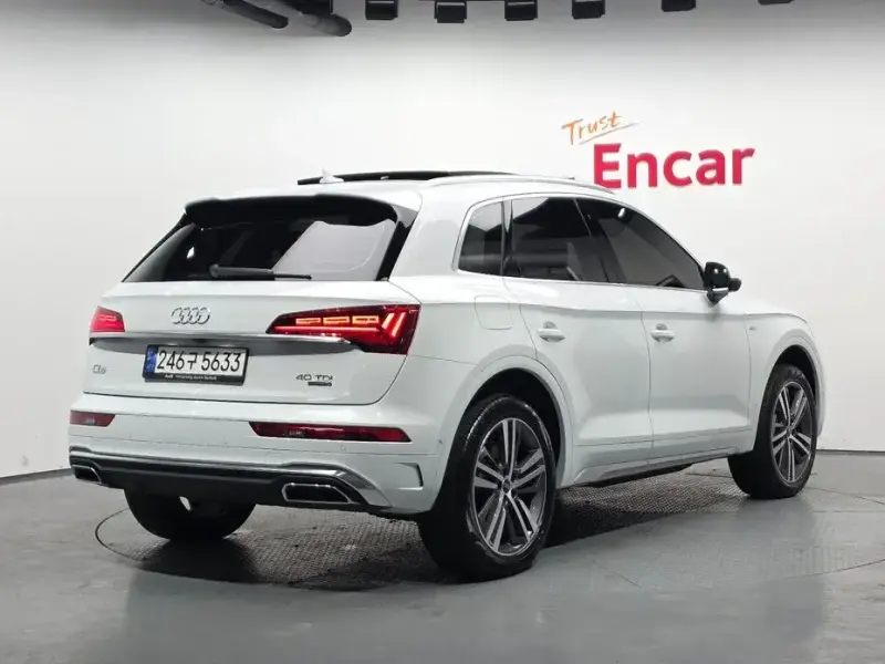 2023 Audi Q5 с пробегом 5 878 км