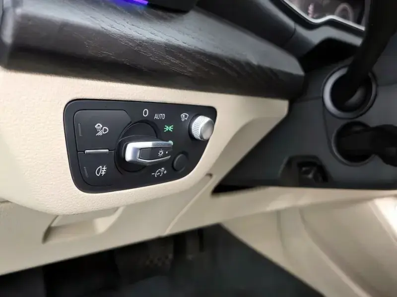 2023 Audi Q5 с пробегом 5 878 км