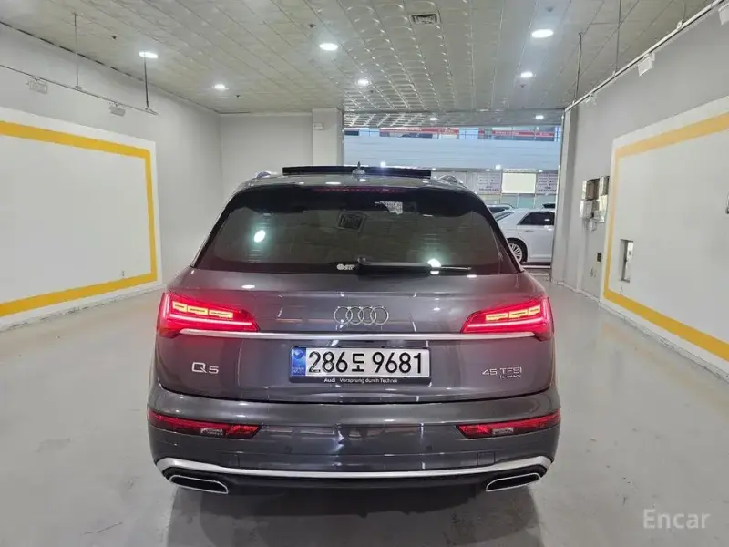 2023 Audi Q5 с пробегом 35 448 км