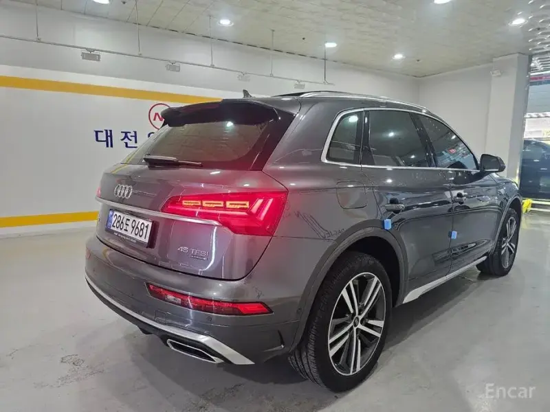 2023 Audi Q5 с пробегом 35 448 км
