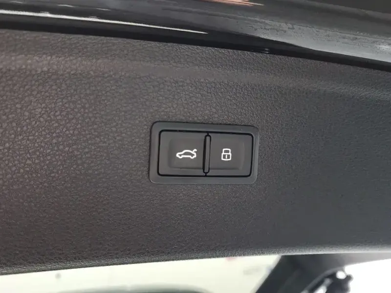 2023 Audi Q5 с пробегом 22 551 км