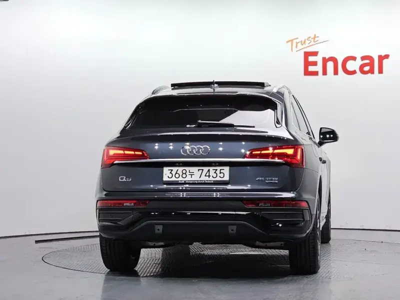 2023 Audi Q5 с пробегом 10 667 км