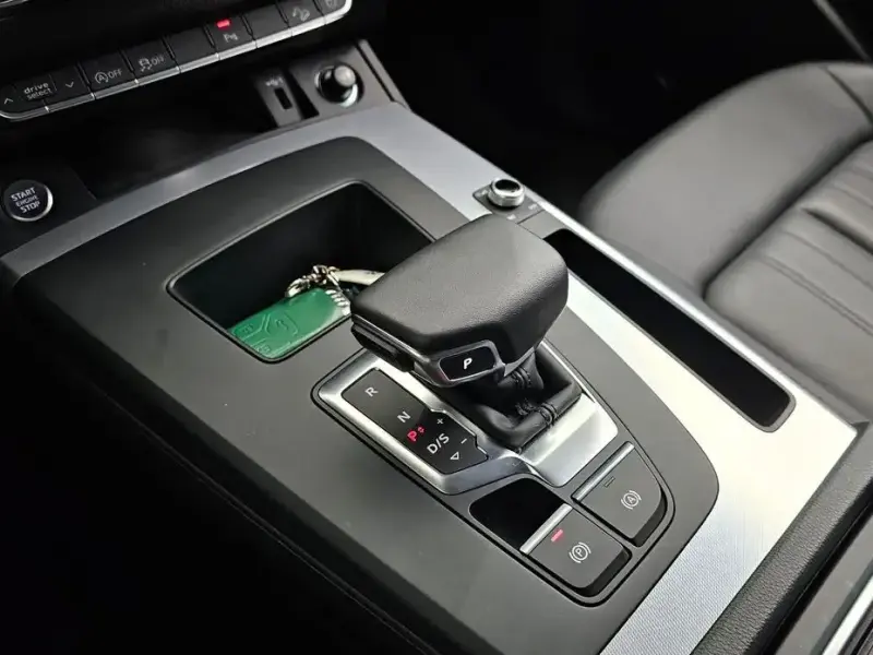 2023 Audi Q5 с пробегом 10 667 км