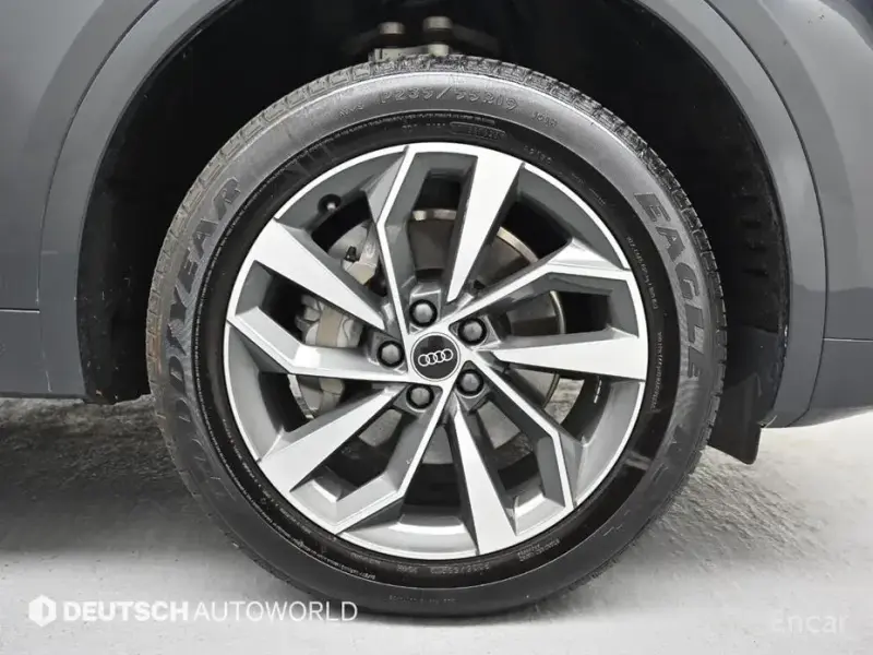 2021 Audi Q5 с пробегом 56 178 км