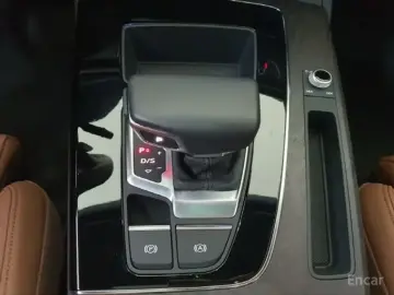 2023 Audi Q5 с пробегом 50 758 км