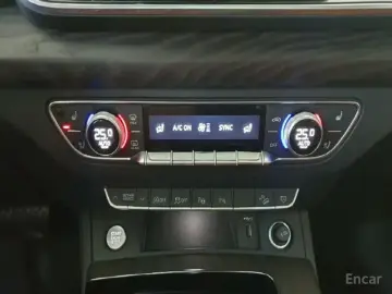 2023 Audi Q5 с пробегом 50 758 км